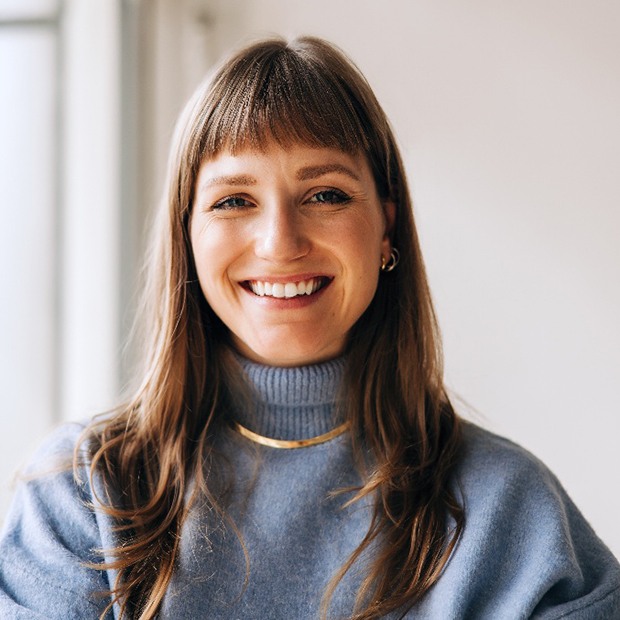 Portrait of smiling woman with healthy teeth